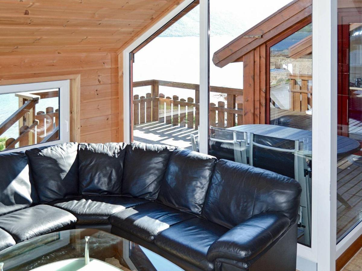 Holiday Home Høvik II Rød Eksteriør billede